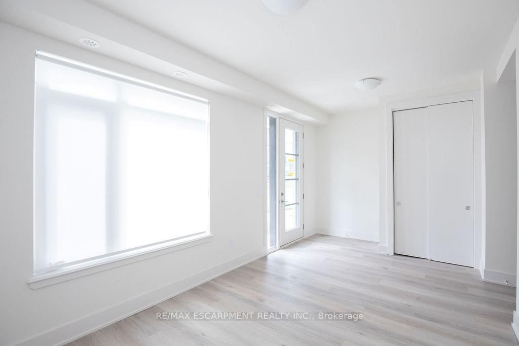 10 Windward Dr, #76