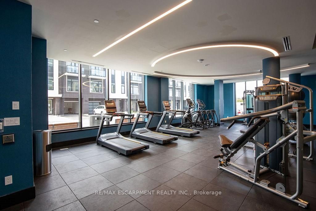 10 Windward Dr, #76