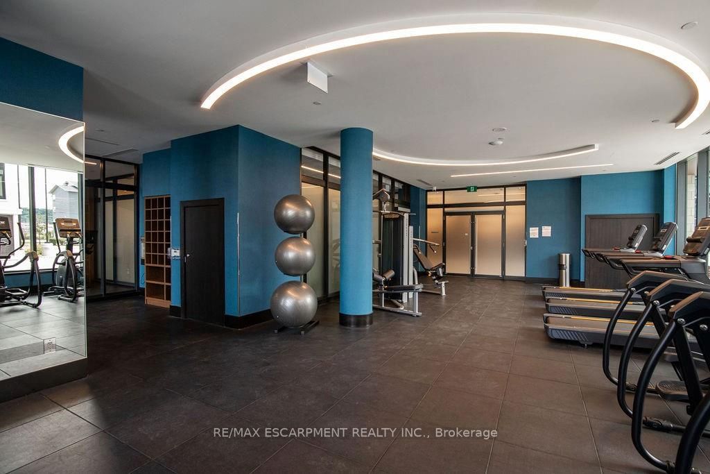10 Windward Dr, #76