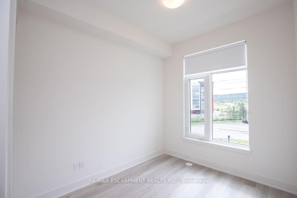 10 Windward Dr, #76