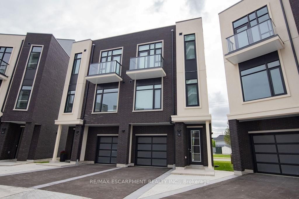 10 Windward Dr, #76