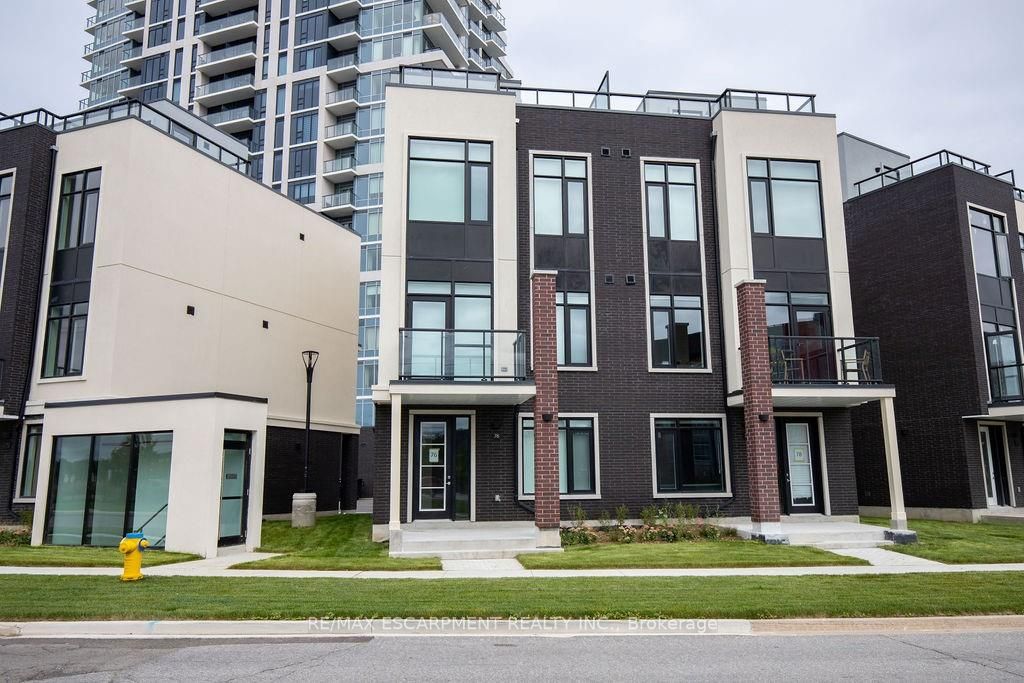 10 Windward Dr, #76