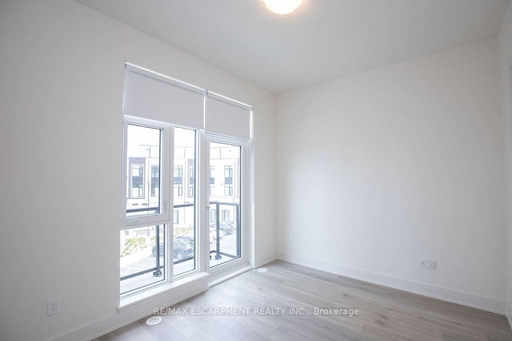 10 Windward Dr, #76