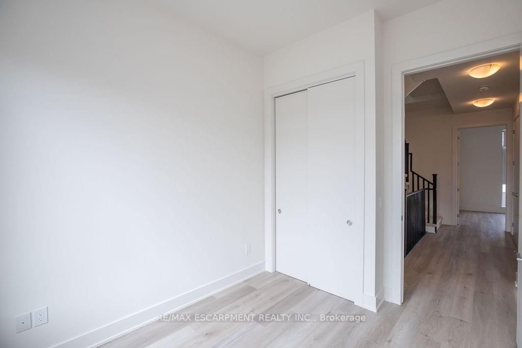 10 Windward Dr, #76