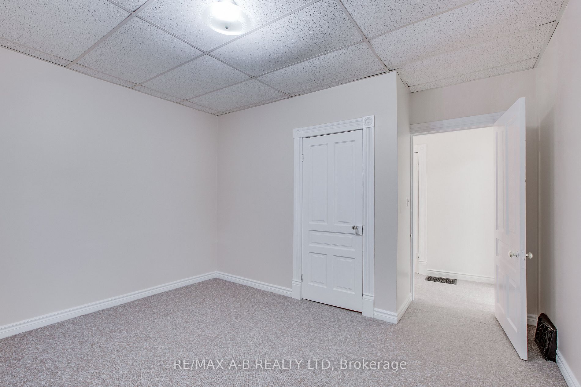 311 Ingersoll Ave