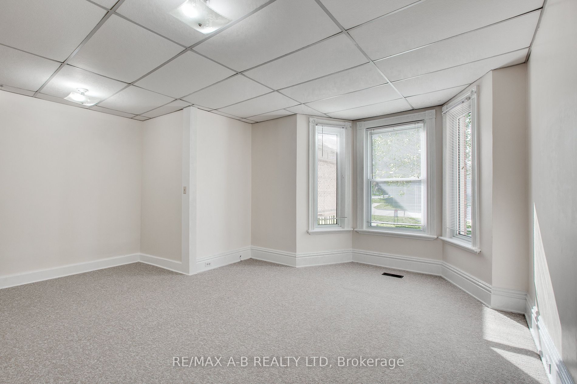 311 Ingersoll Ave