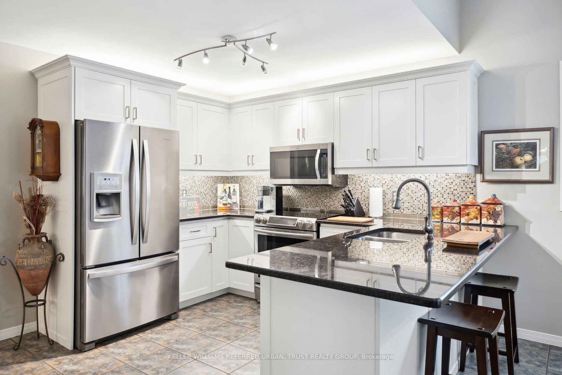 29 Tamarack Crt