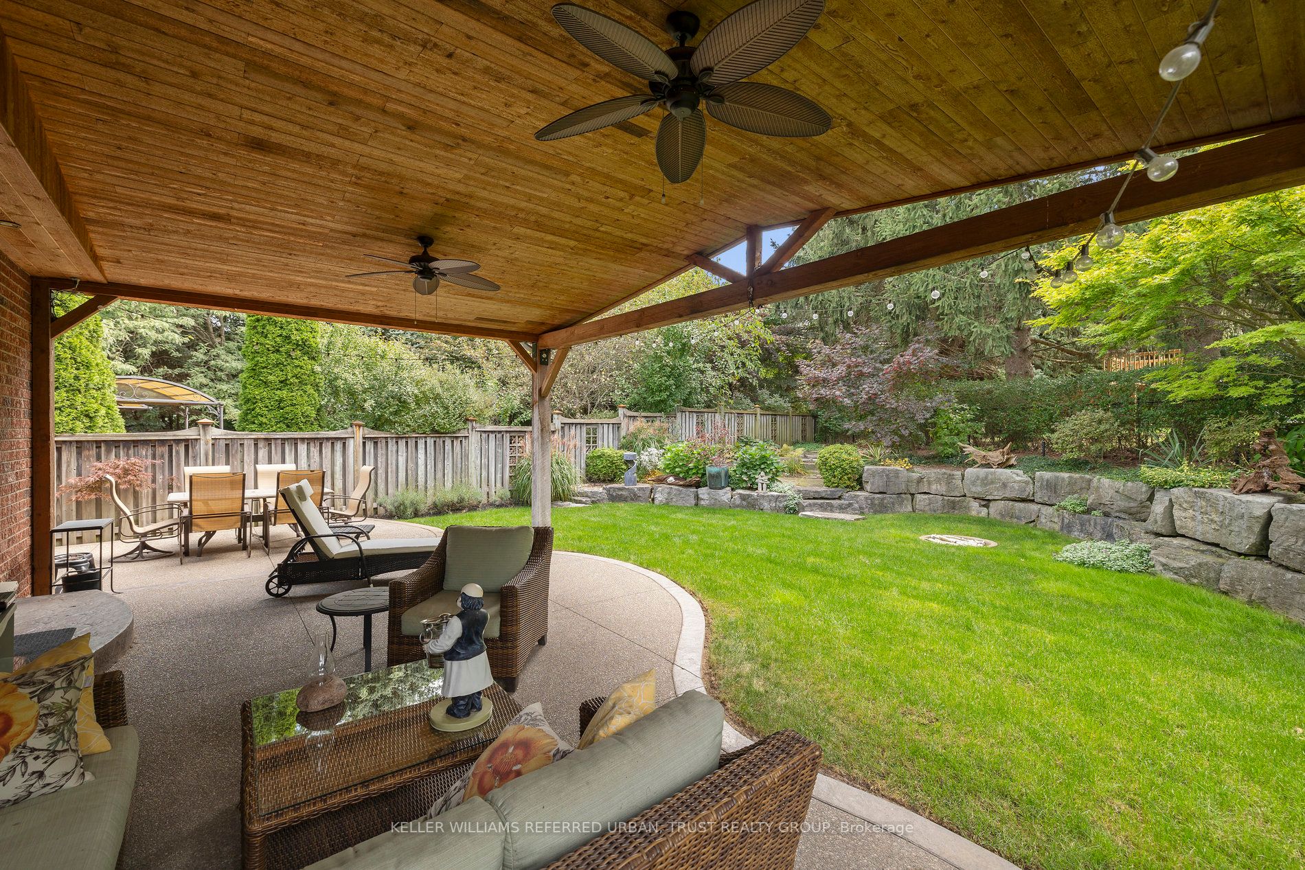 29 Tamarack Crt