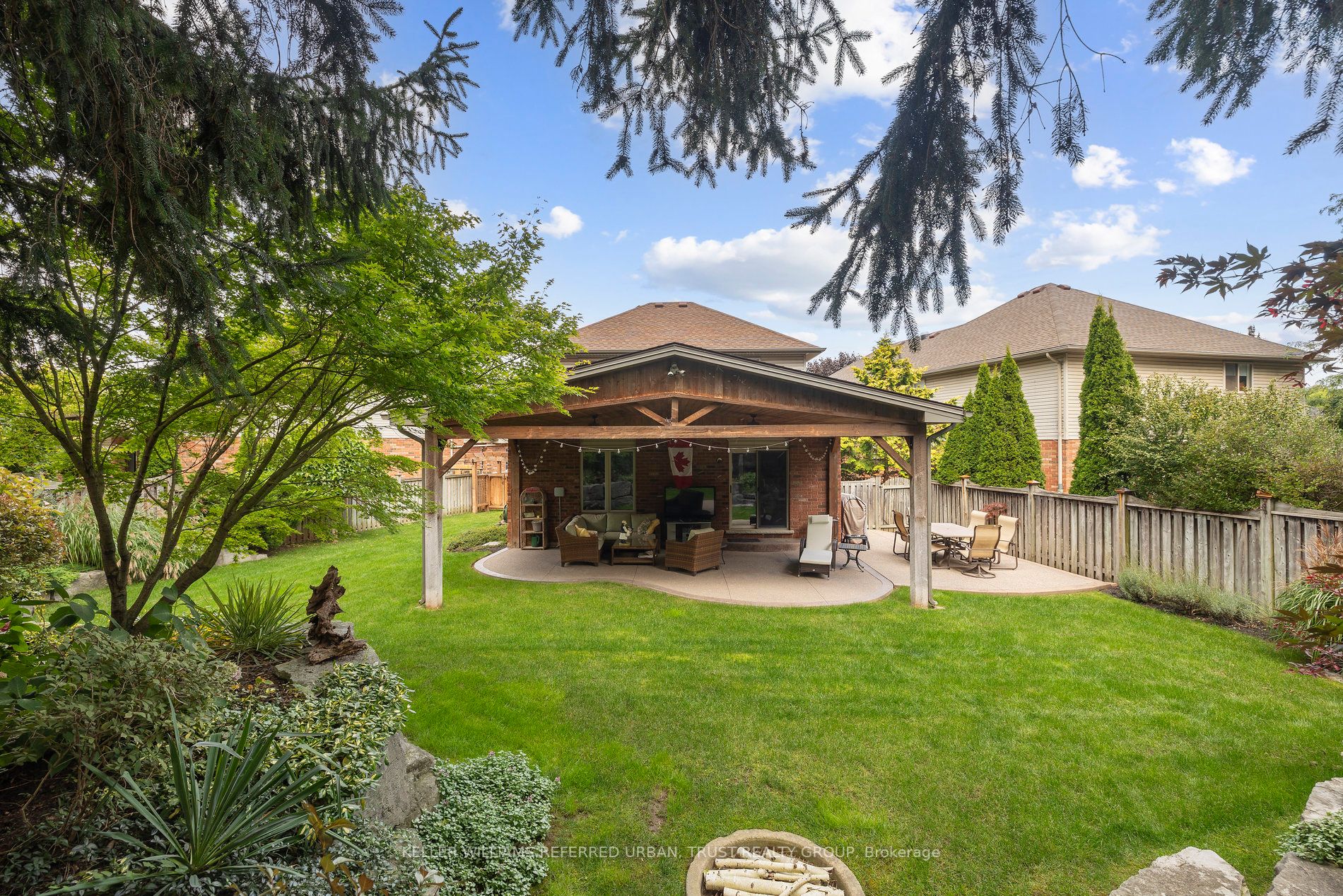 29 Tamarack Crt