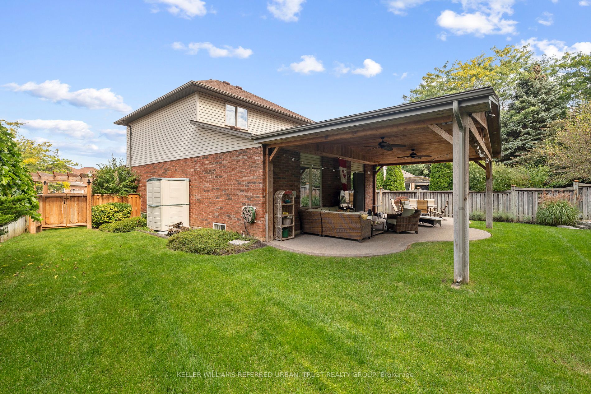 29 Tamarack Crt