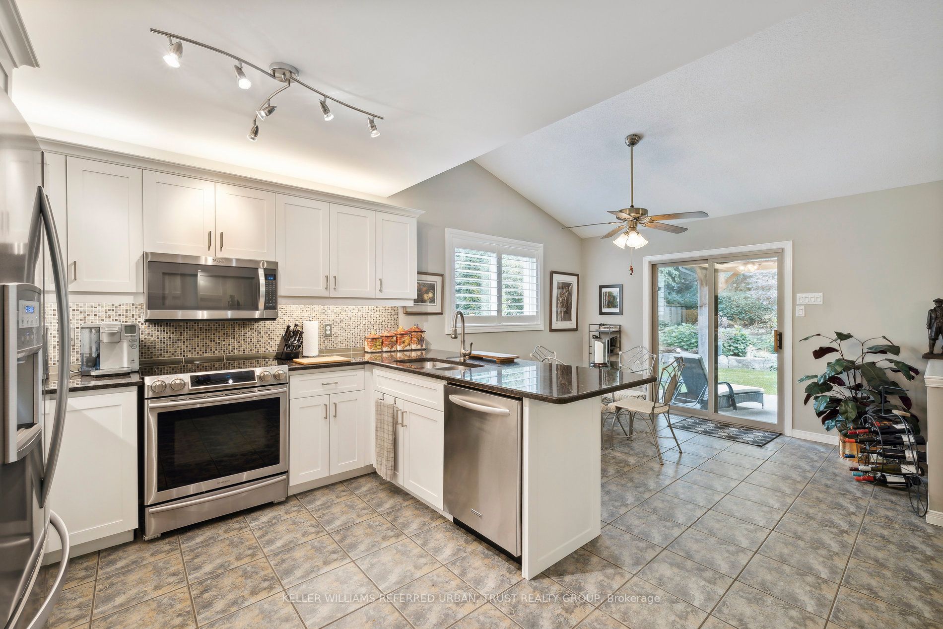29 Tamarack Crt