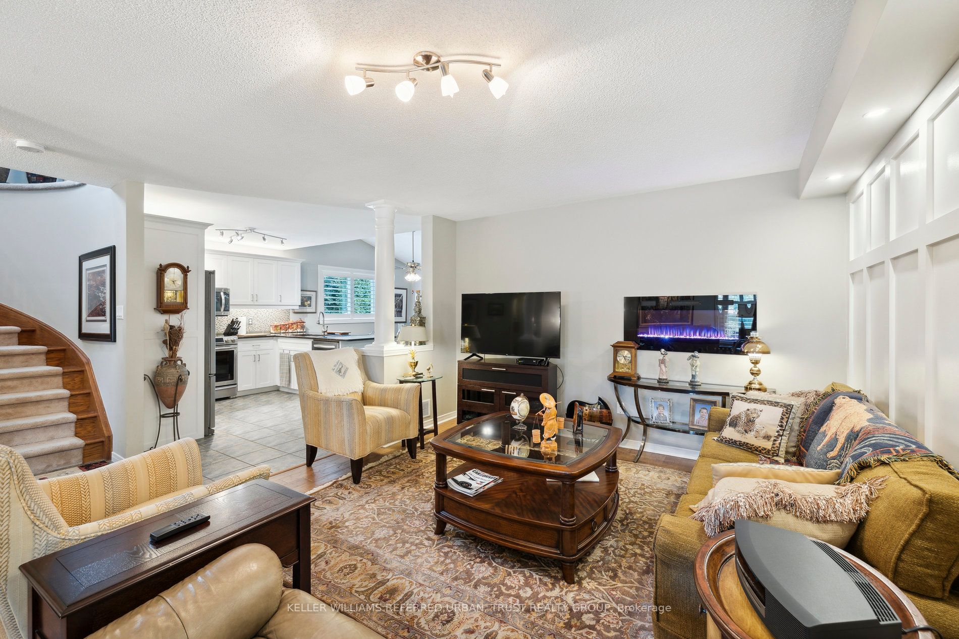29 Tamarack Crt
