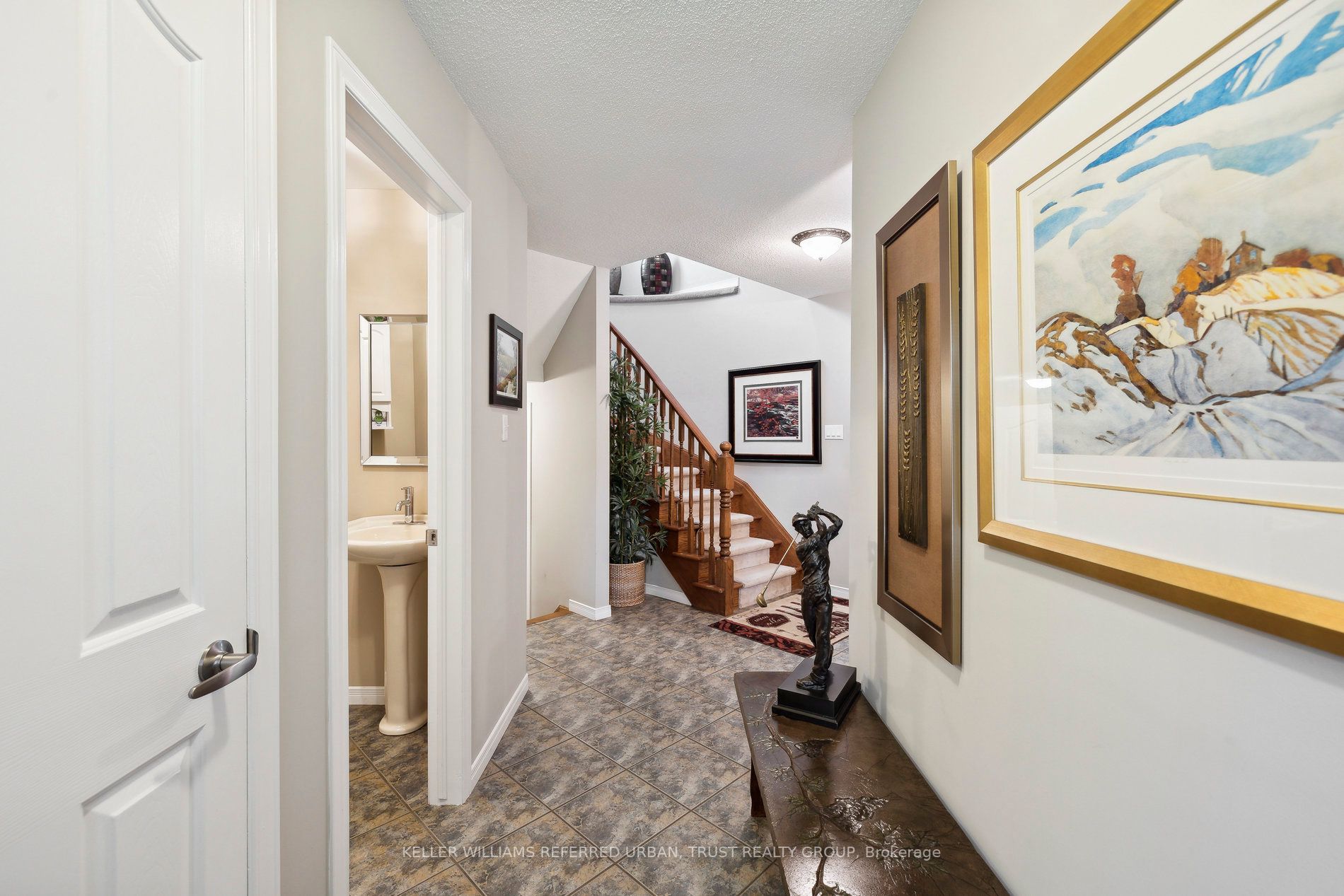 29 Tamarack Crt