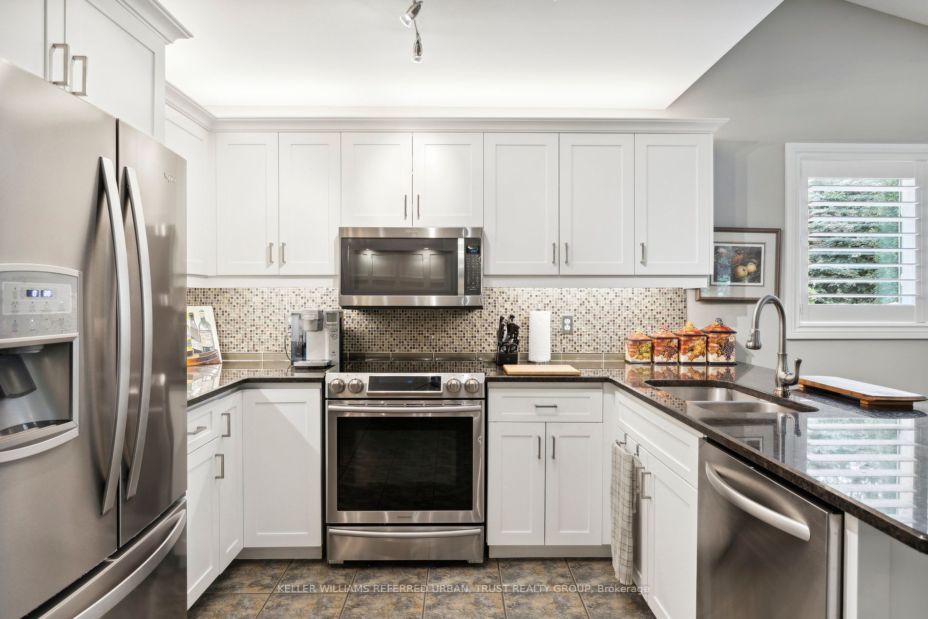 29 Tamarack Crt