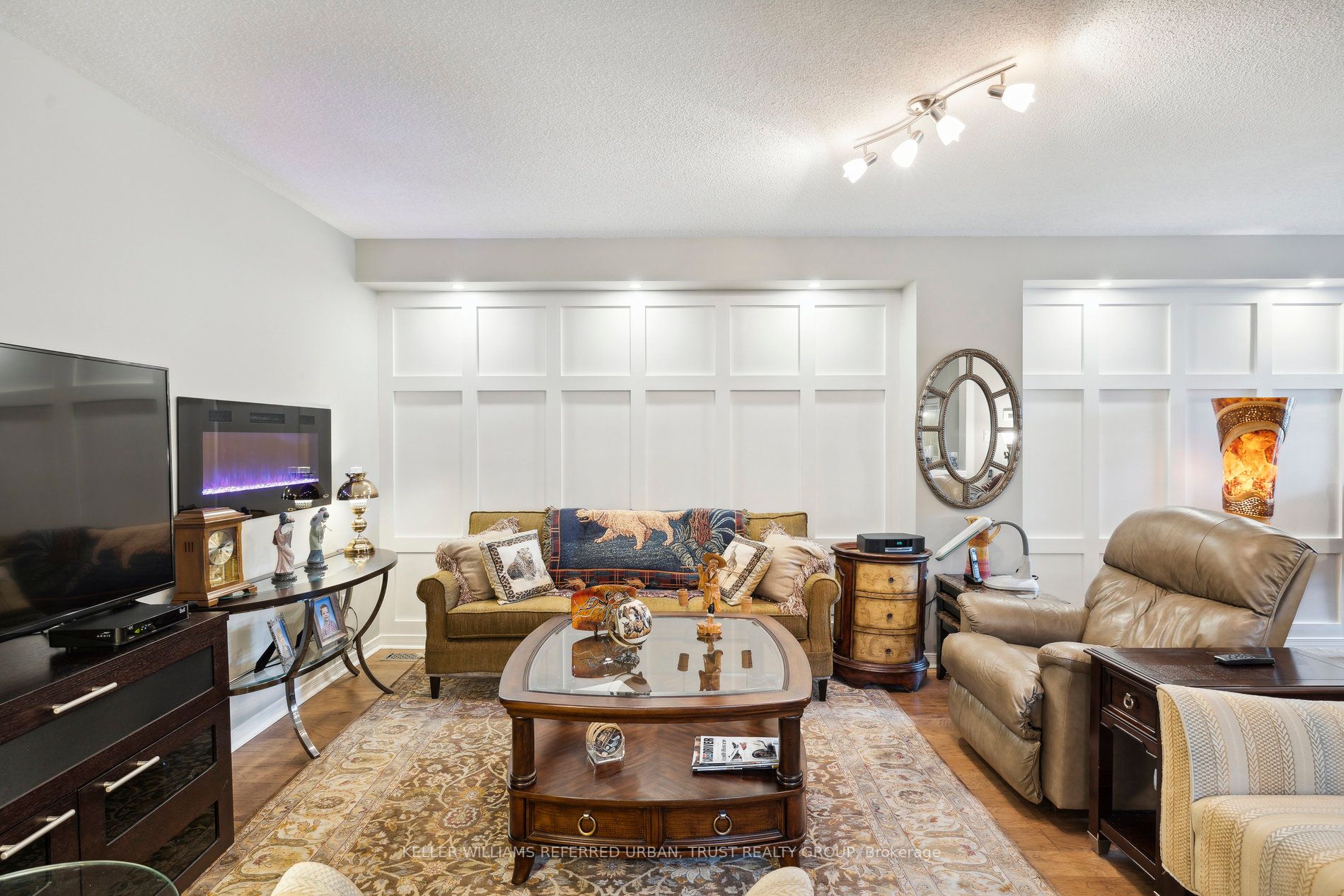 29 Tamarack Crt