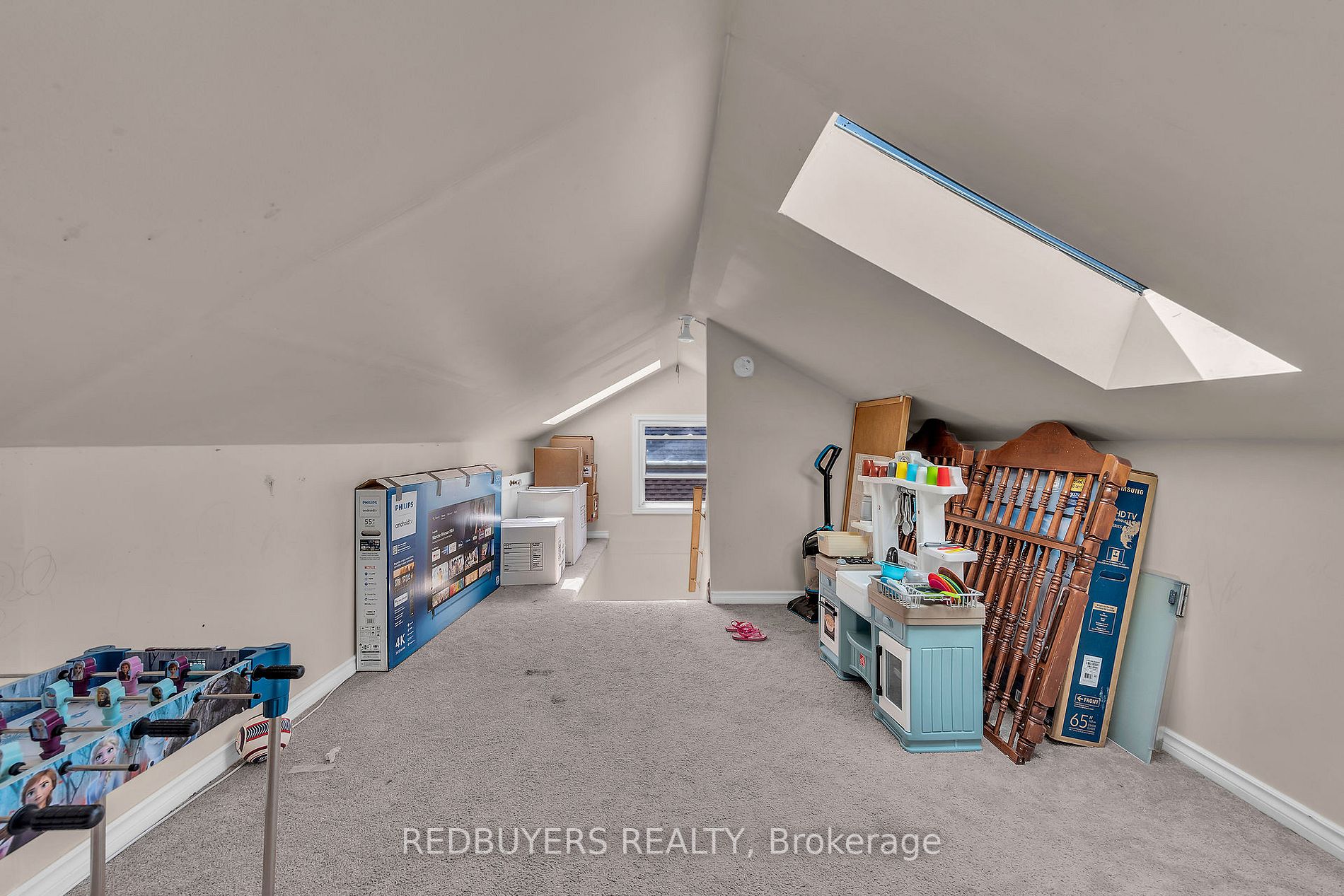 4613 Ryerson Cres