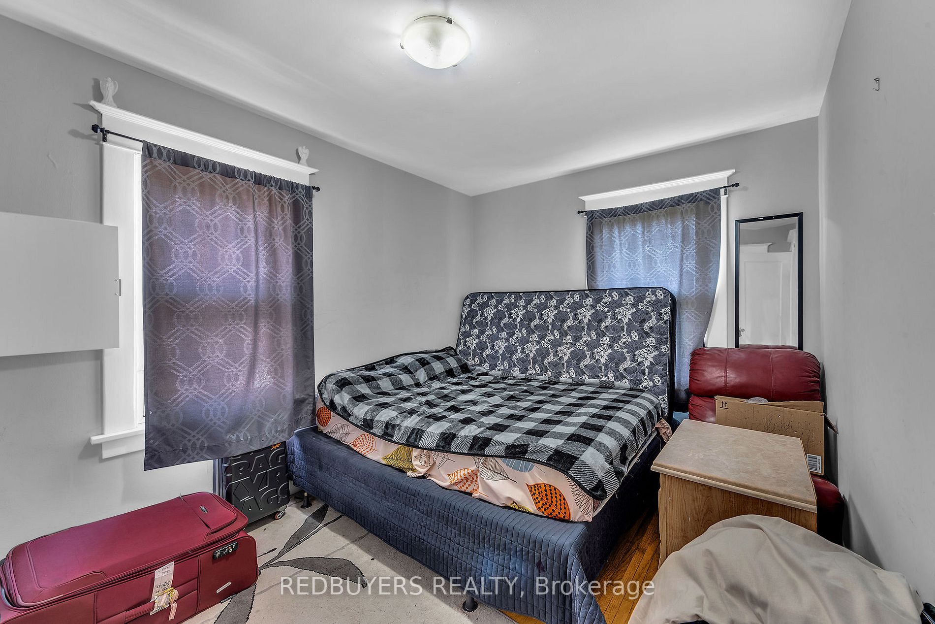 4613 Ryerson Cres