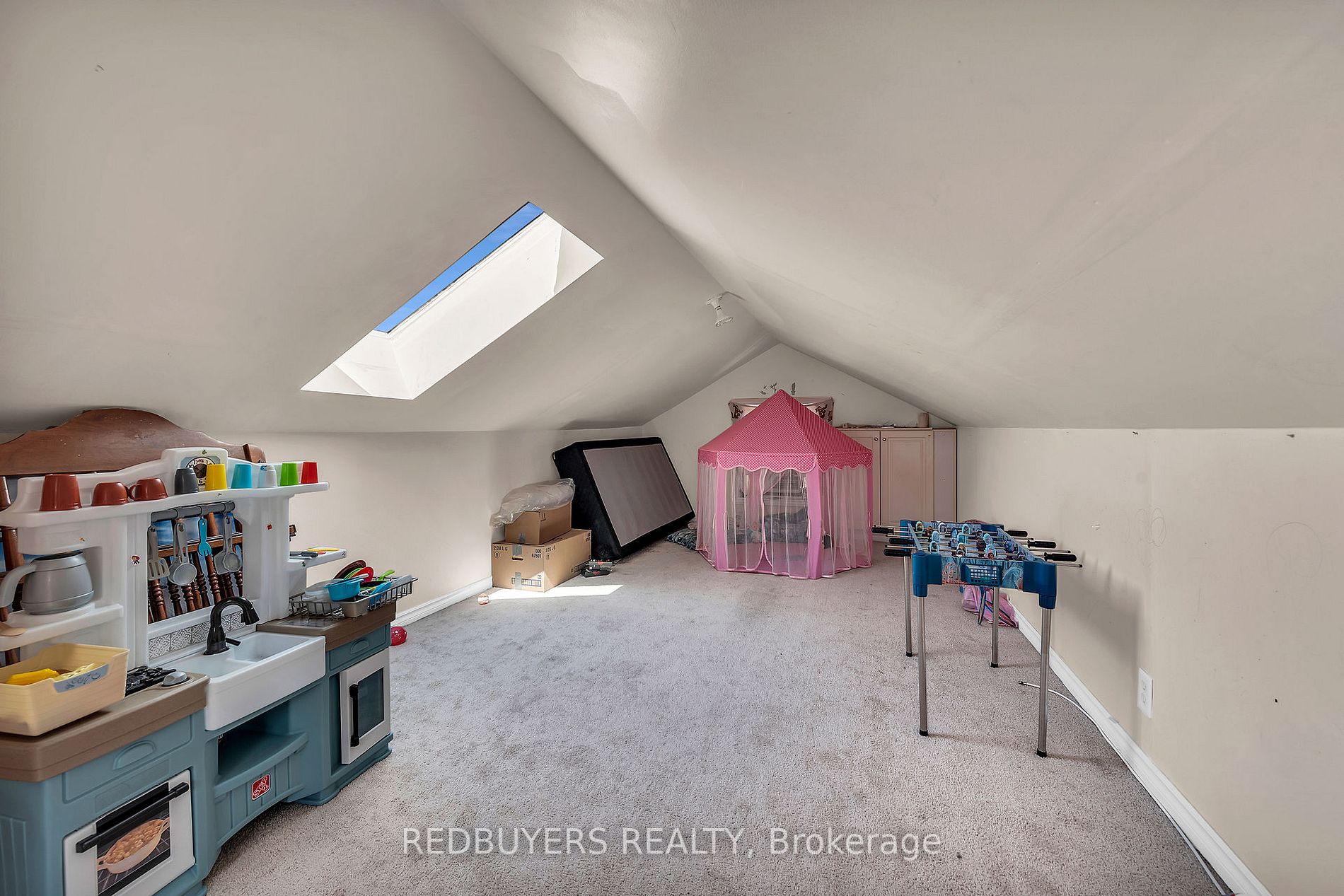 4613 Ryerson Cres