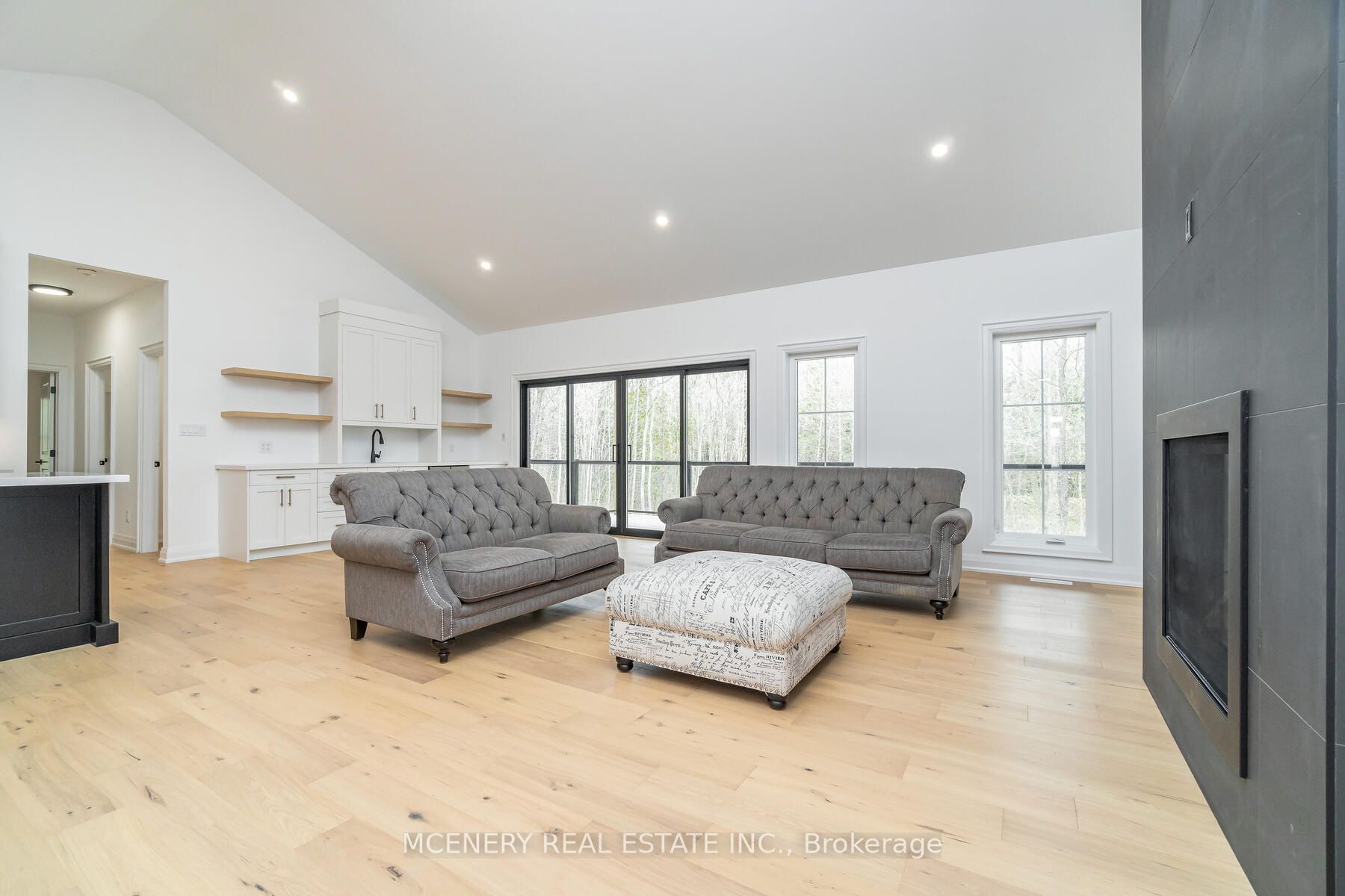 29 Stewart Dr