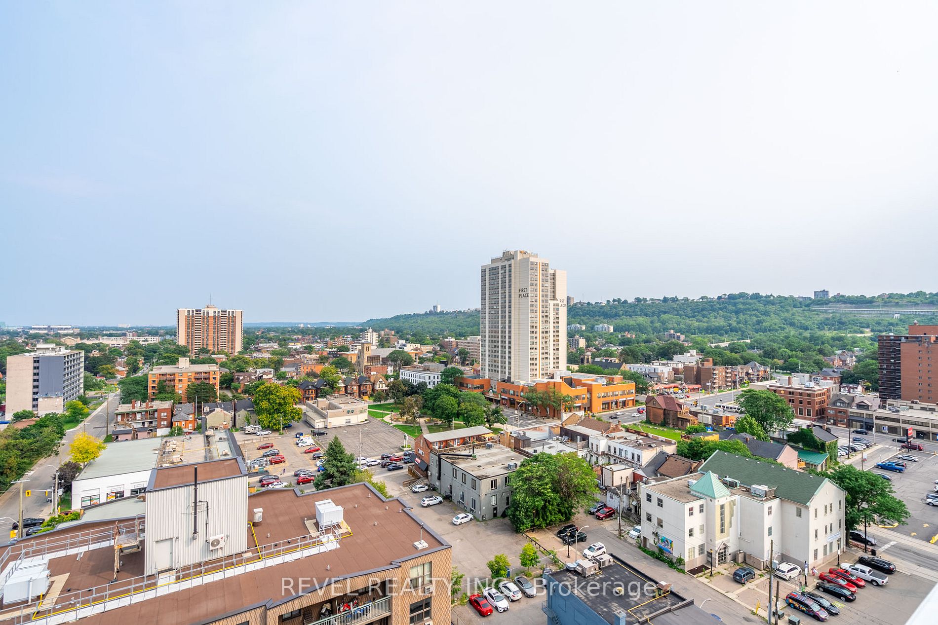 212 King William St, #310