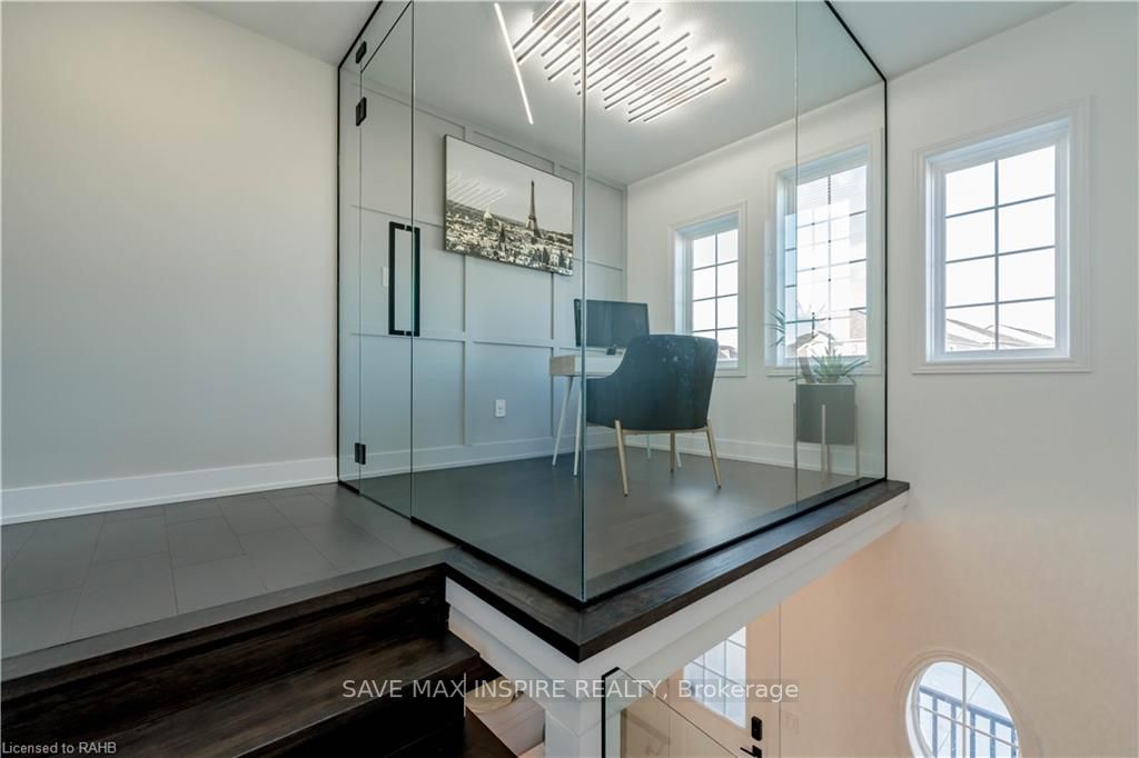 31 Sadielou Blvd