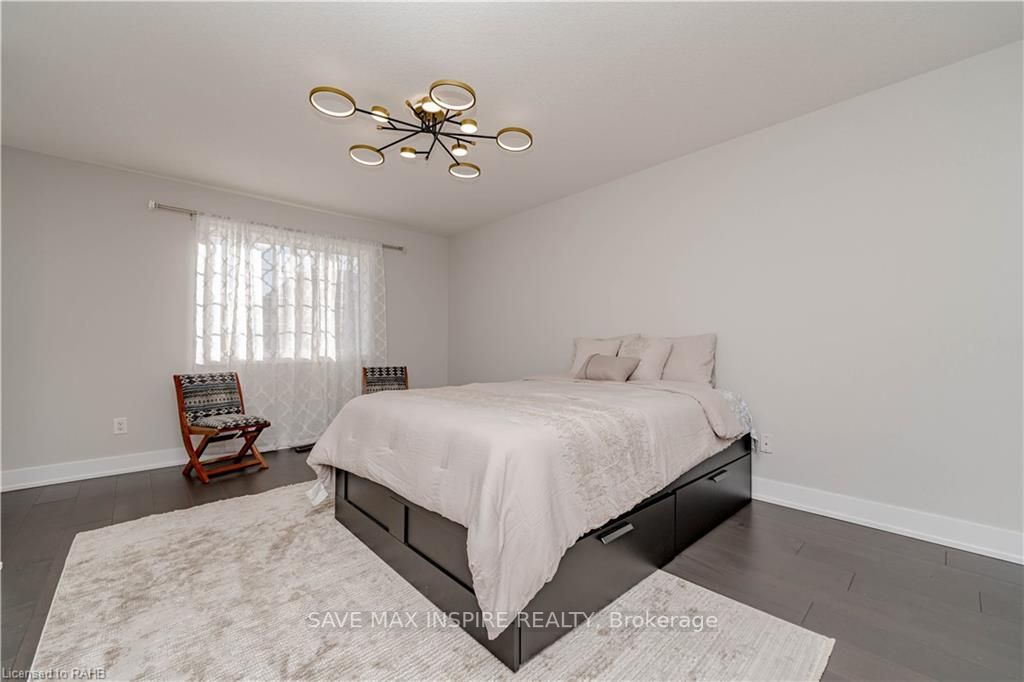 31 Sadielou Blvd