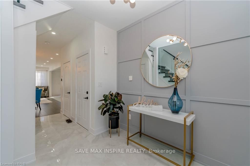 31 Sadielou Blvd