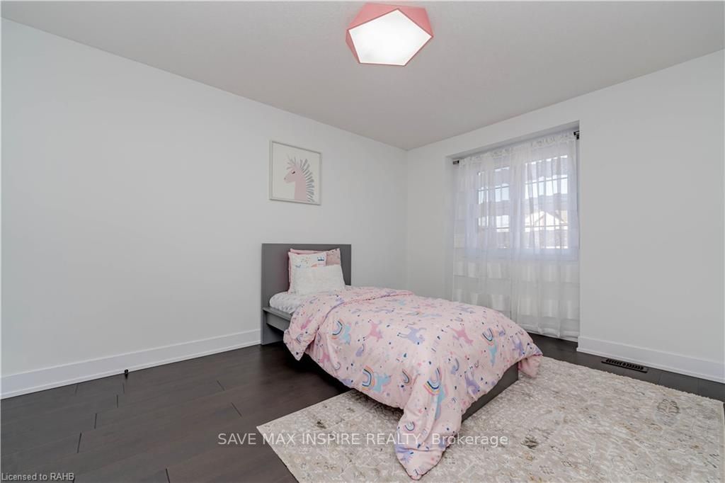 31 Sadielou Blvd