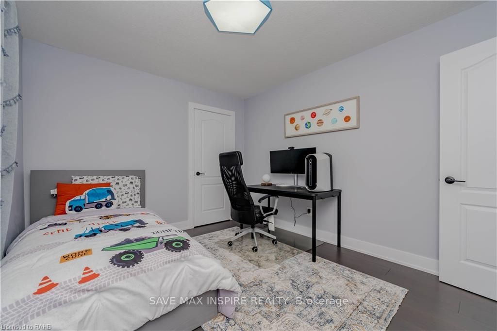 31 Sadielou Blvd