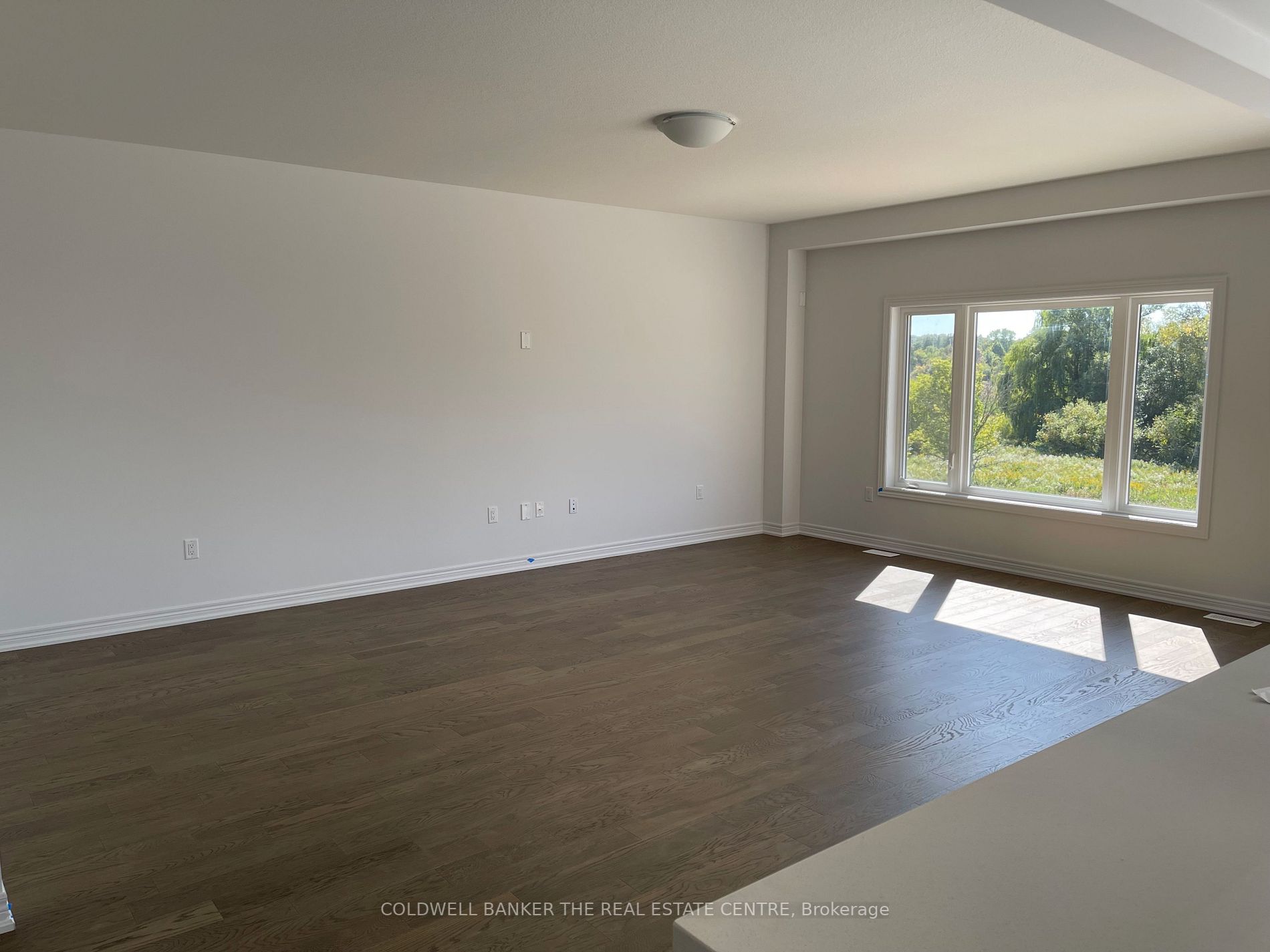 330 Gillespie Dr