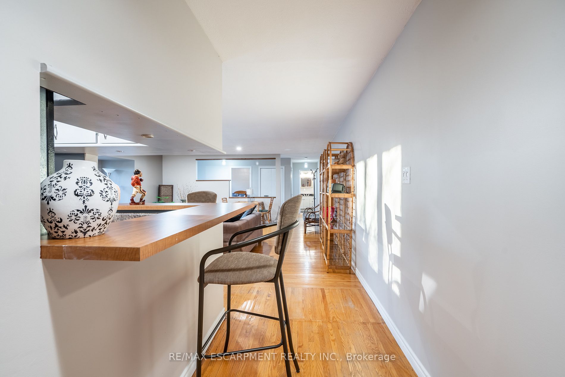 1593 Highway 6