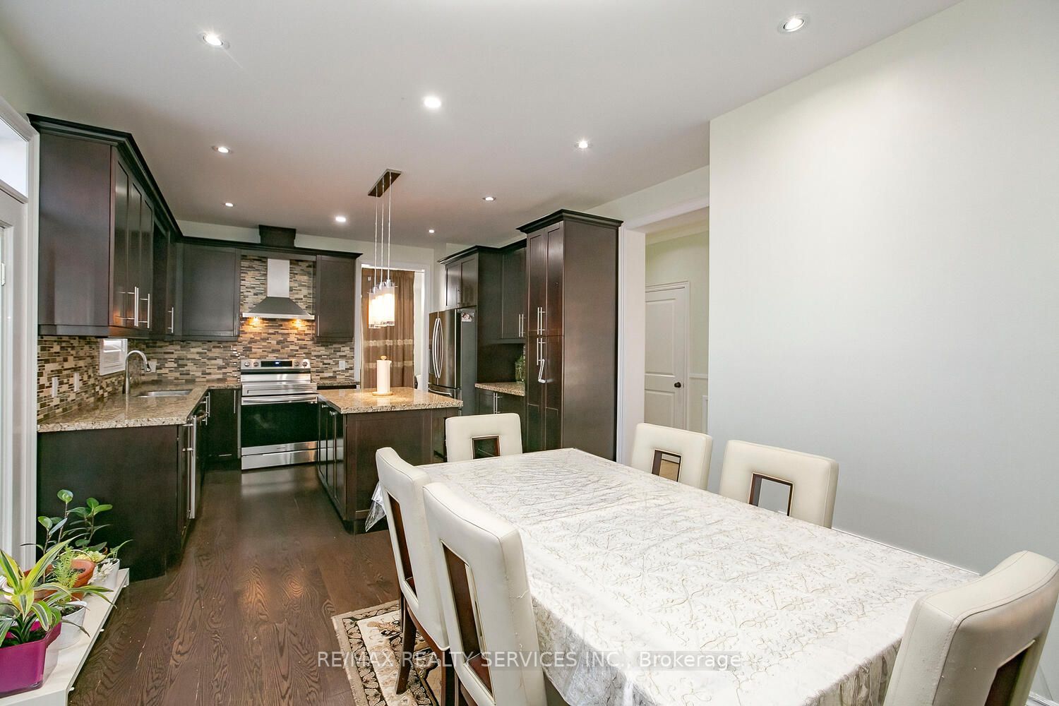 62 French Dr