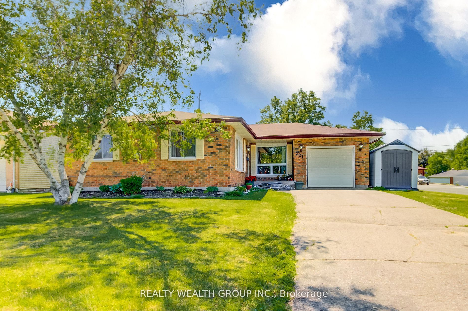 221 Russet Rd
