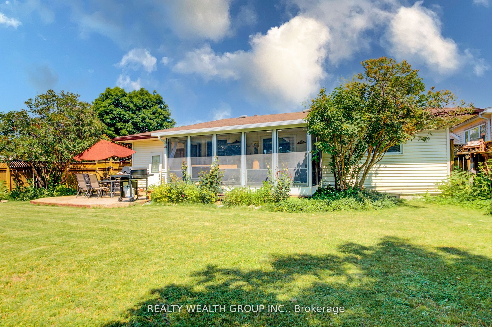 221 Russet Rd