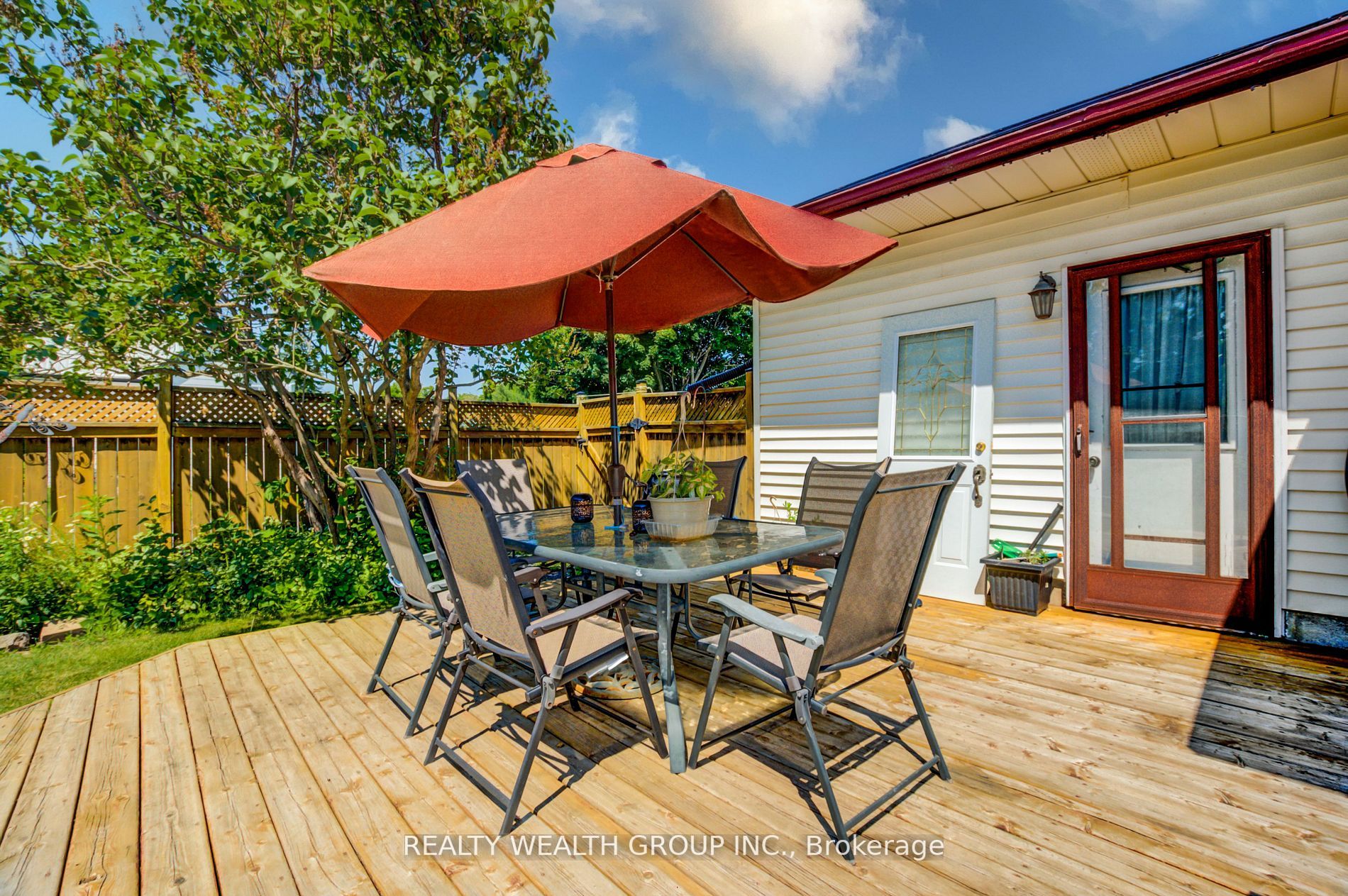 221 Russet Rd
