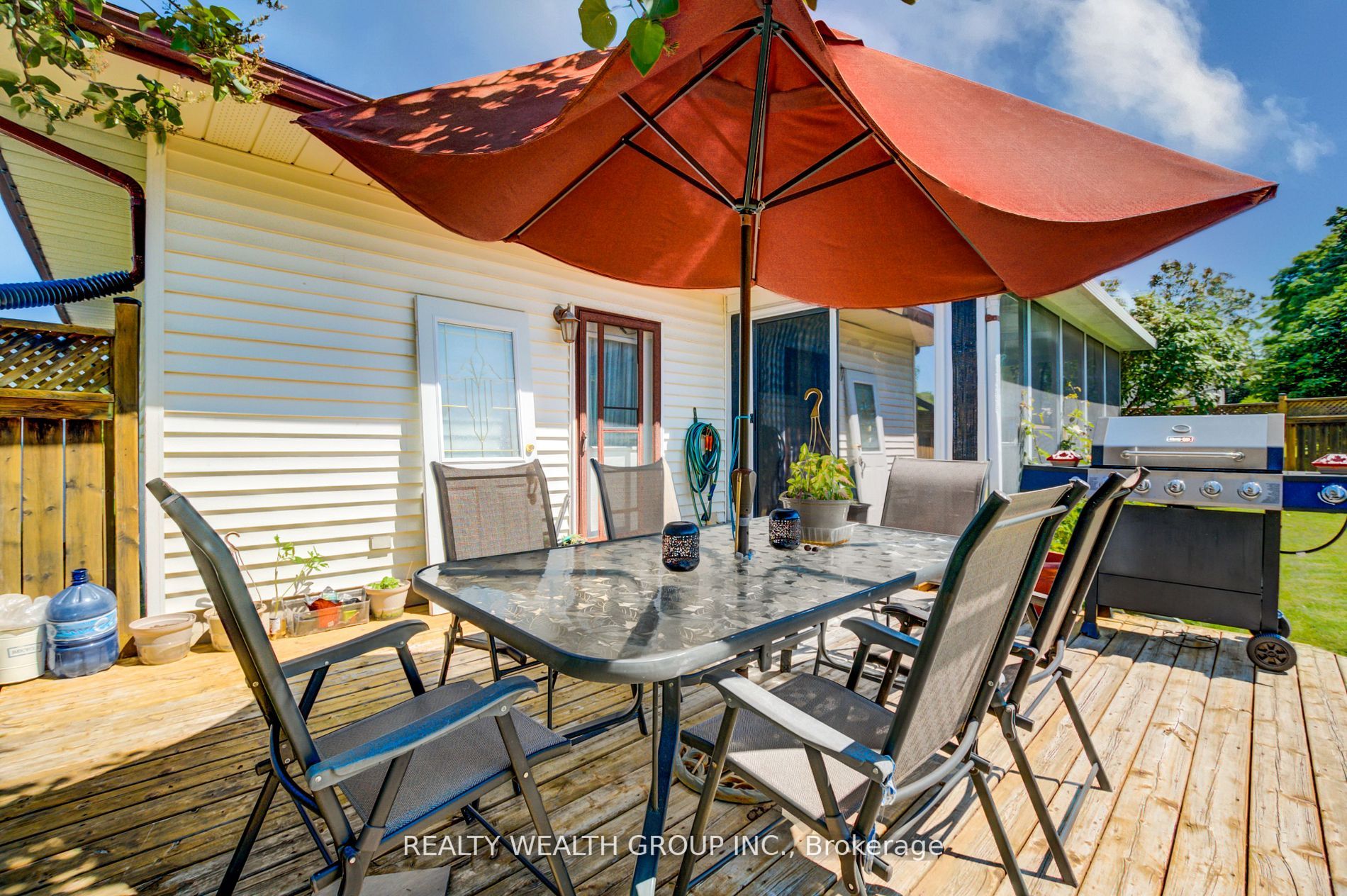 221 Russet Rd