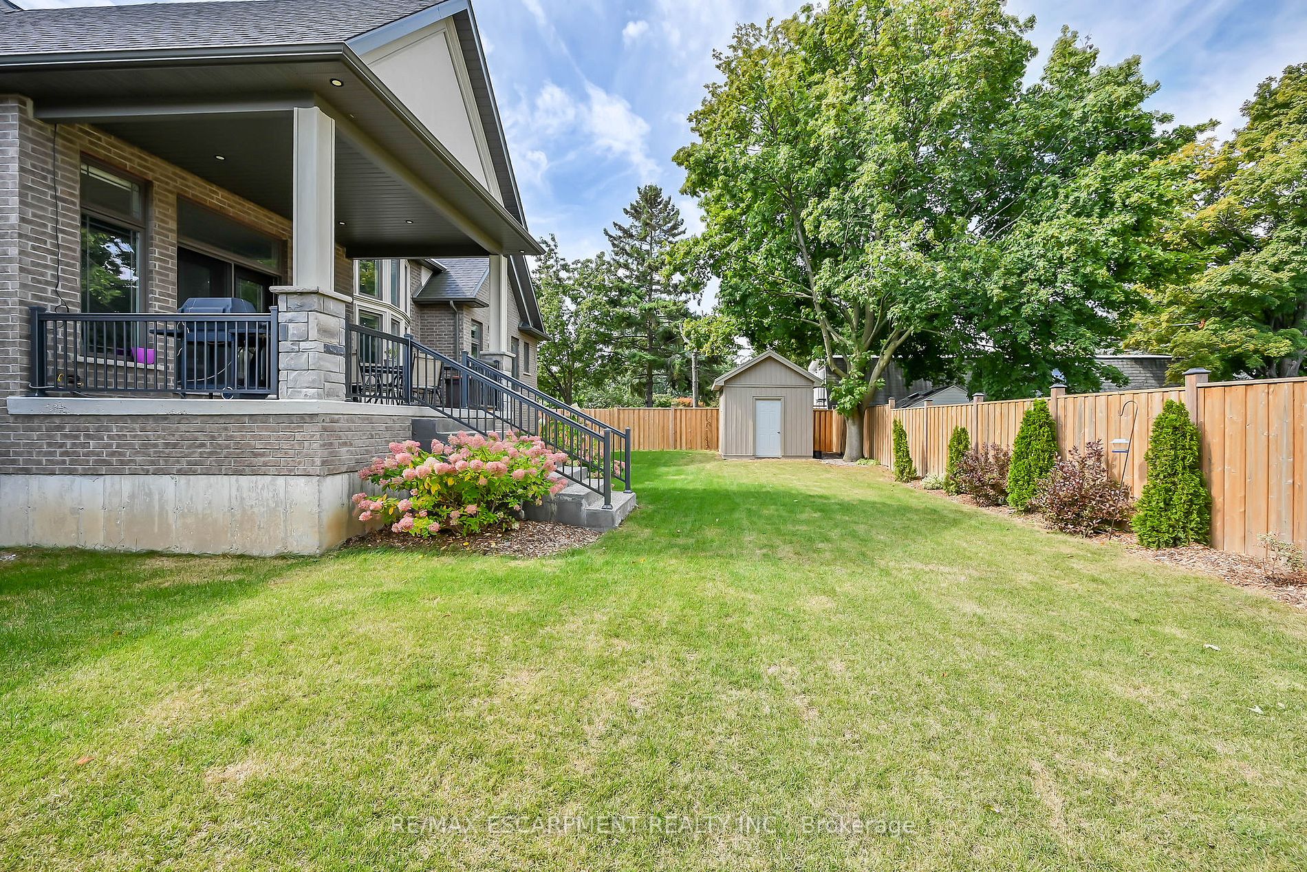 679 Hiawatha Blvd