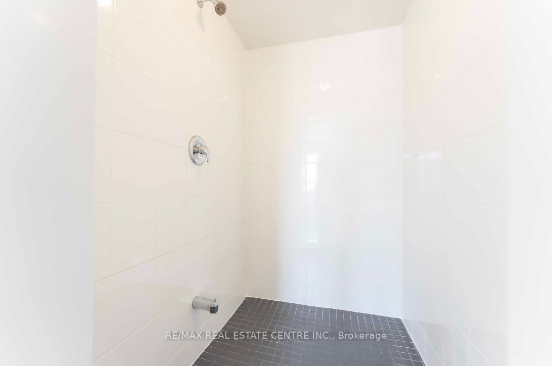 456 Black Cherry Cres