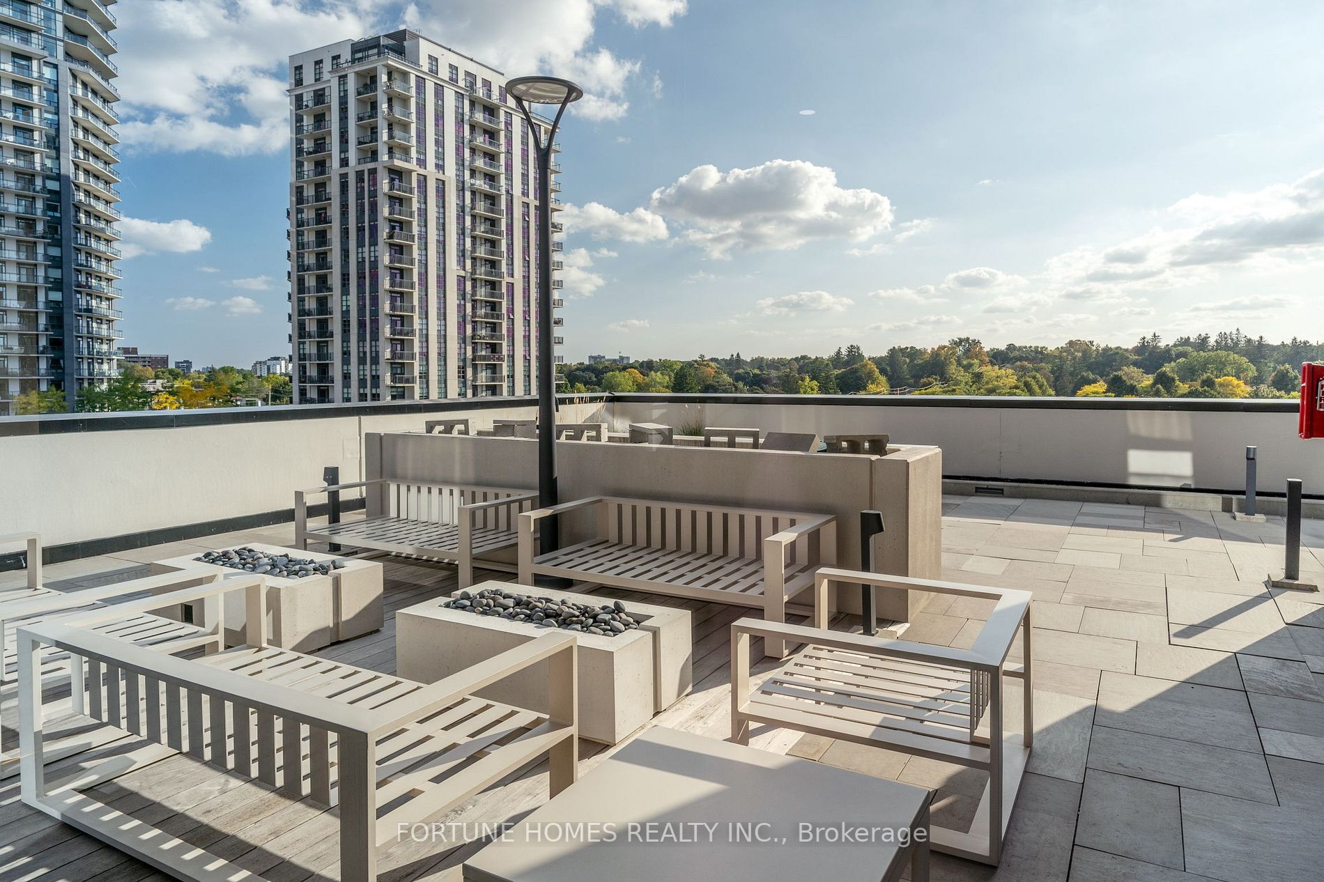 181 King Street S, #1712