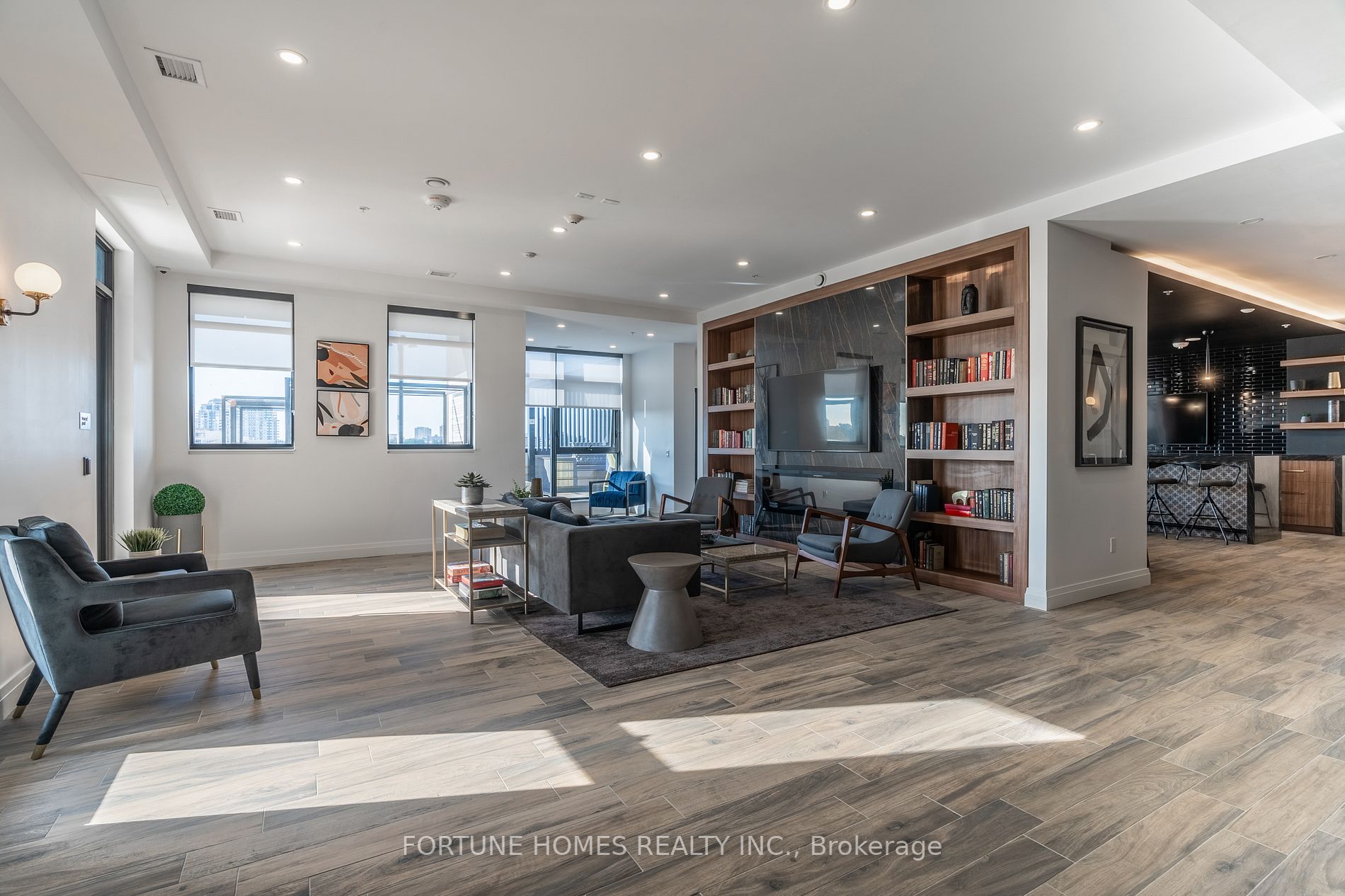 181 King Street S, #1712