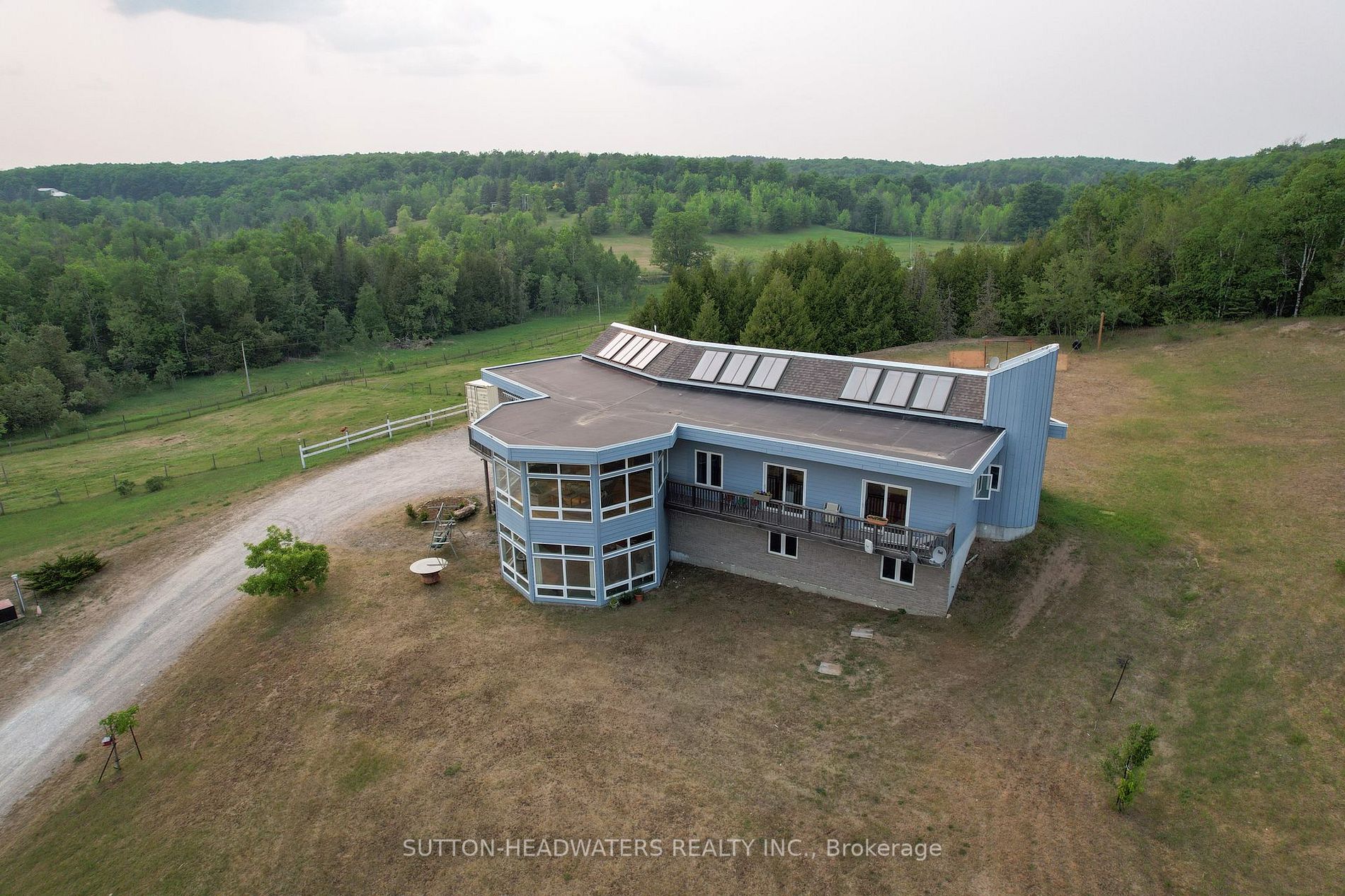 387181 20th Side Road E