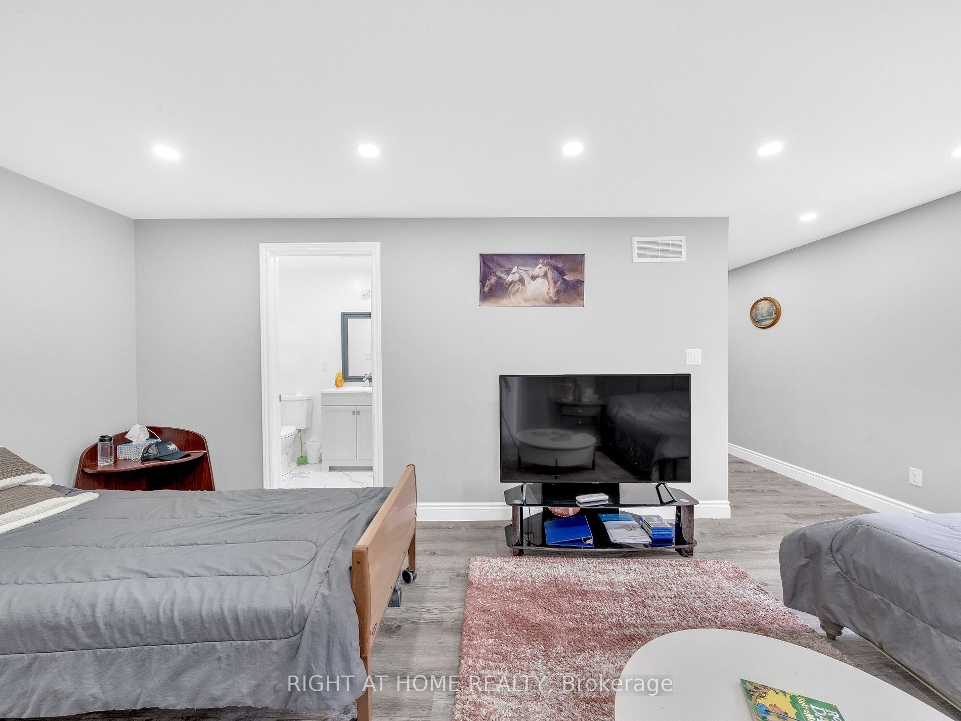 1107 Marion Ave