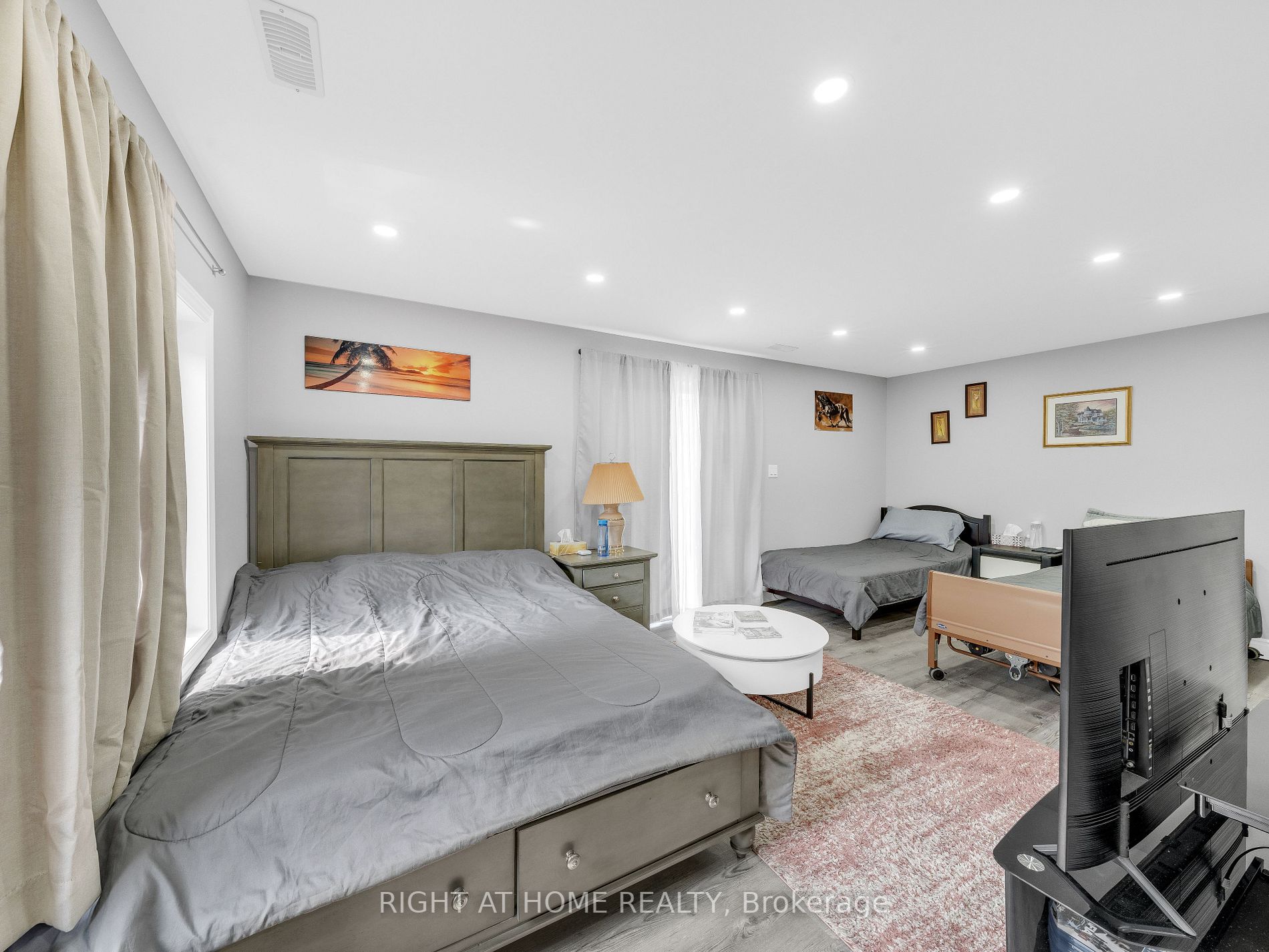 1107 Marion Ave