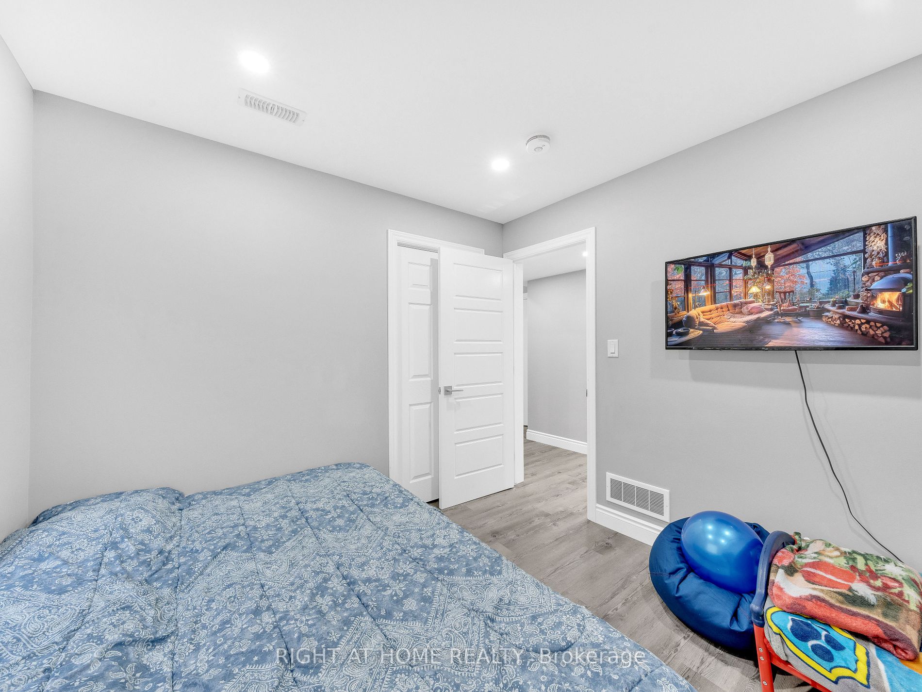 1107 Marion Ave