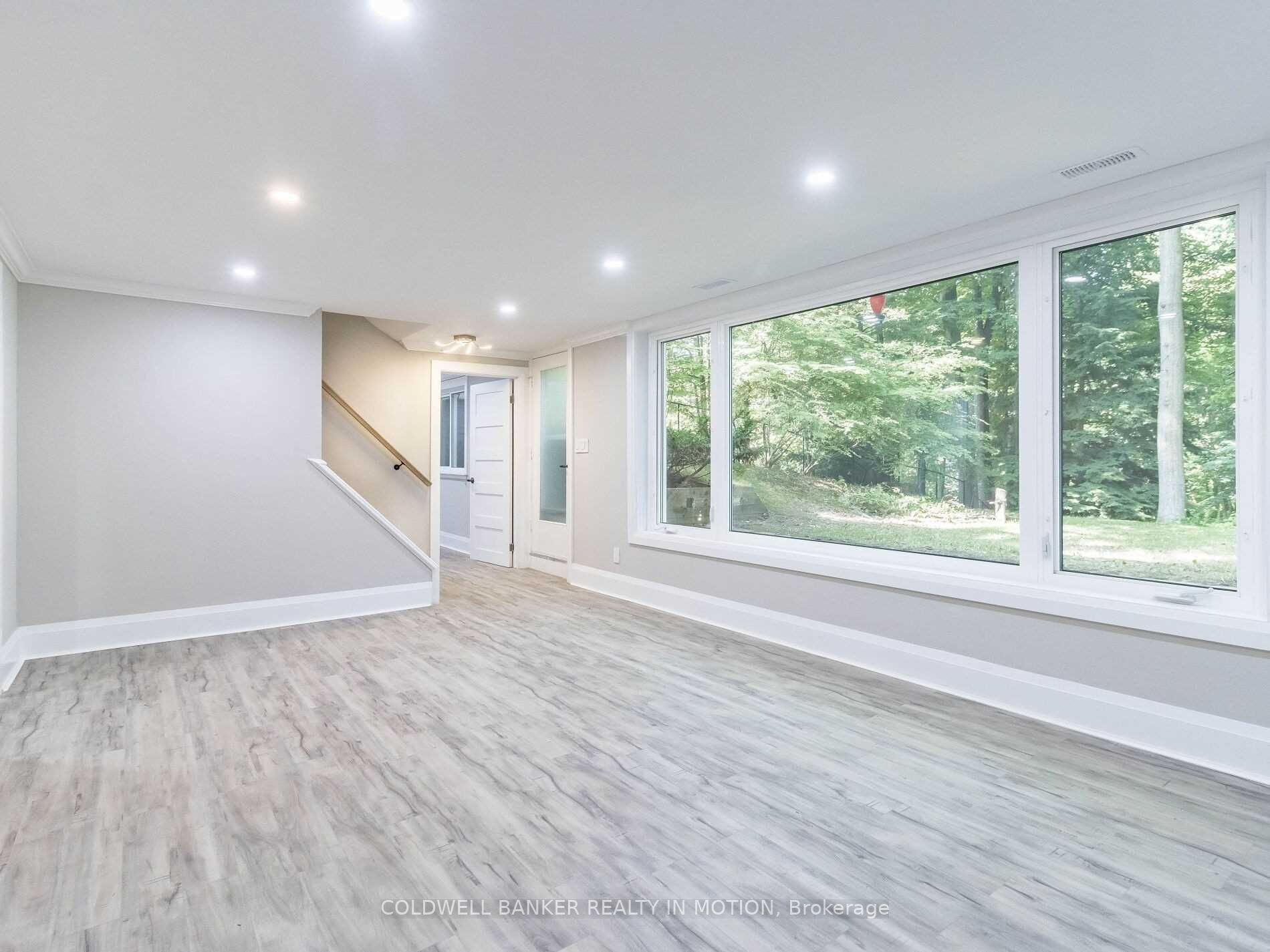 248 Robina Rd