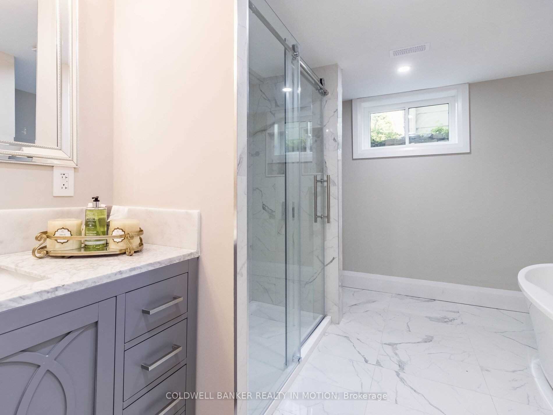 248 Robina Rd