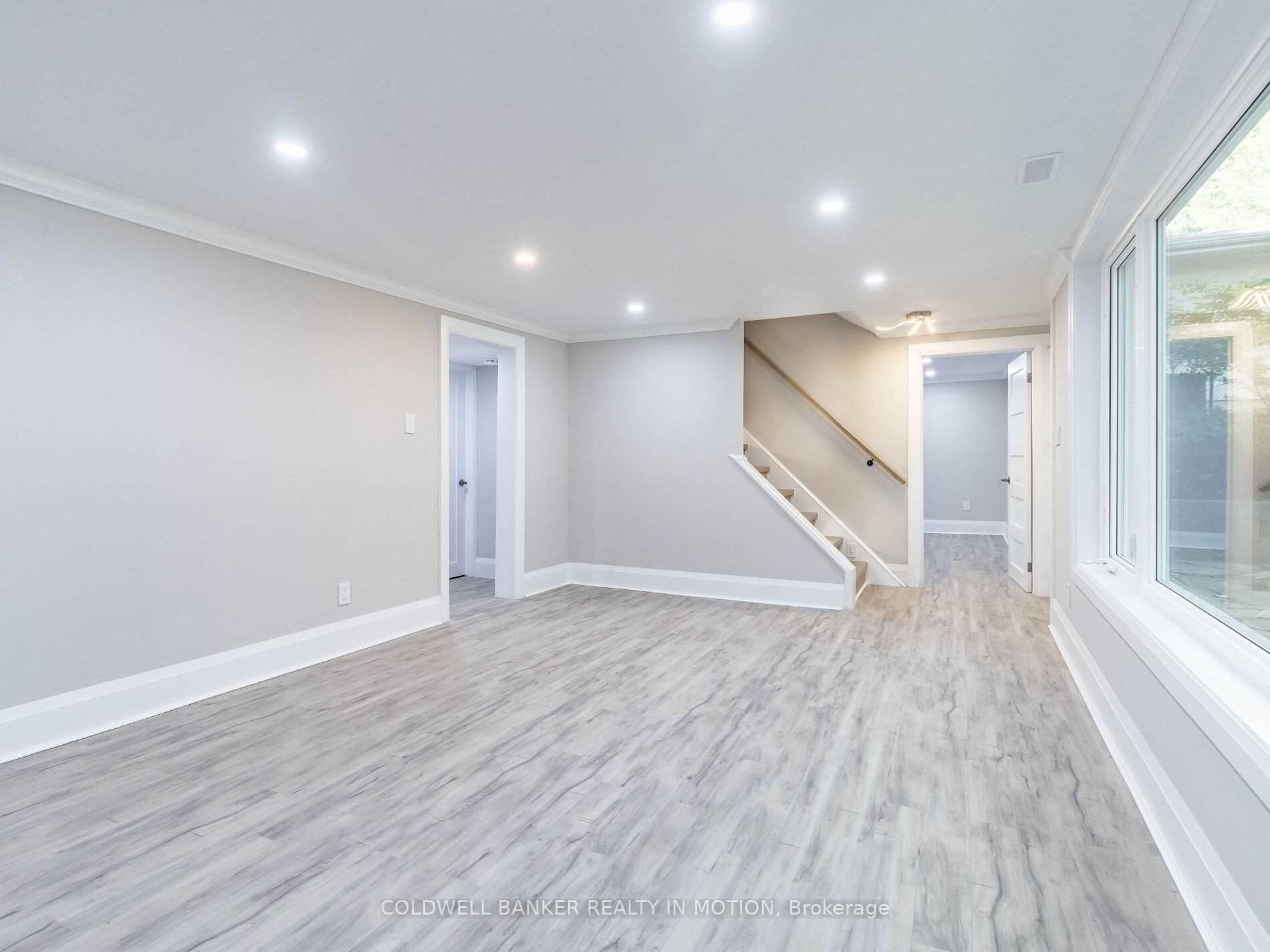 248 Robina Rd