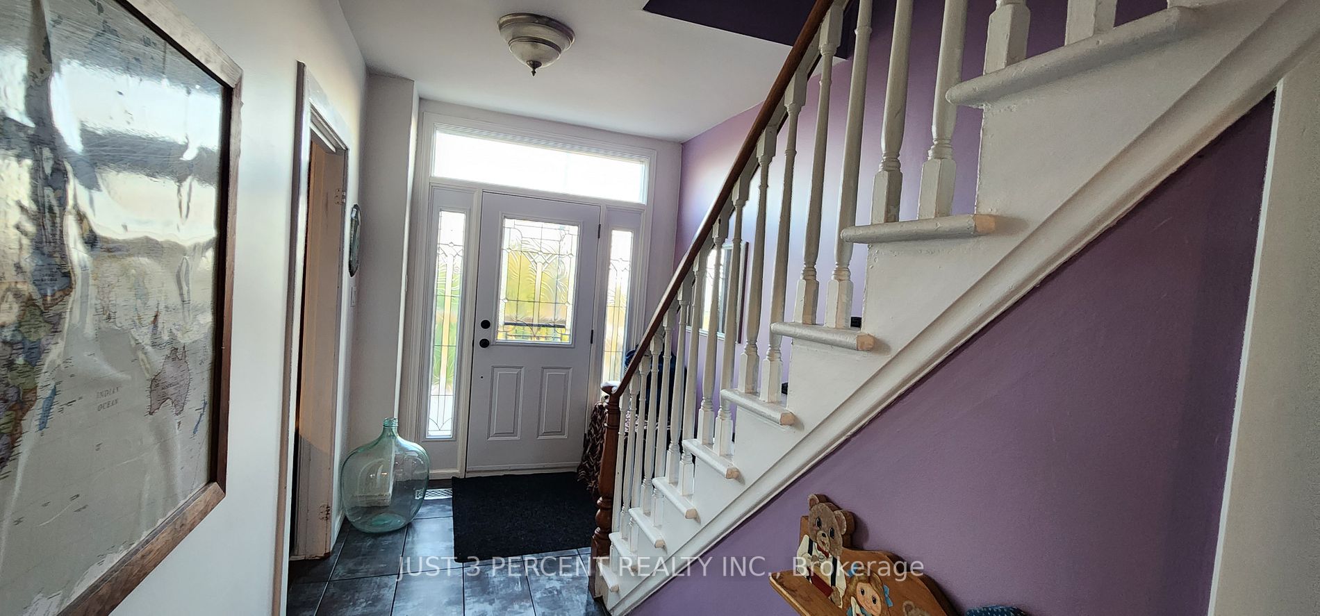 28 Alexander St