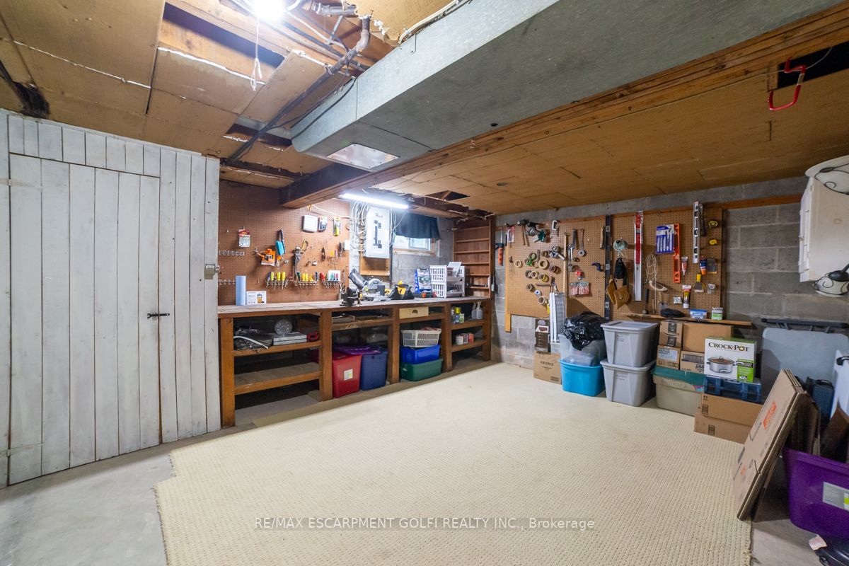 109 Sunning Hill Ave