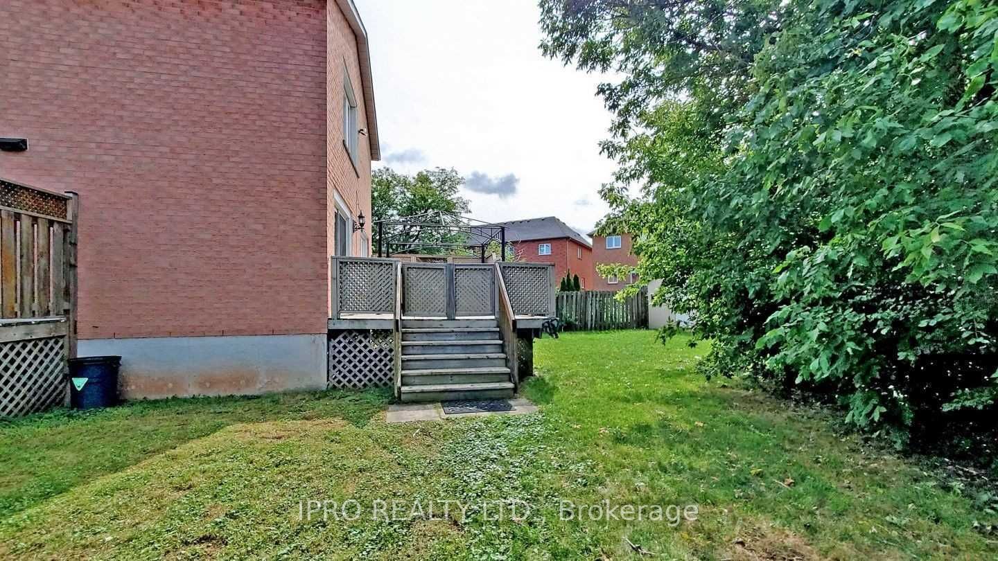 51 Russet Crt
